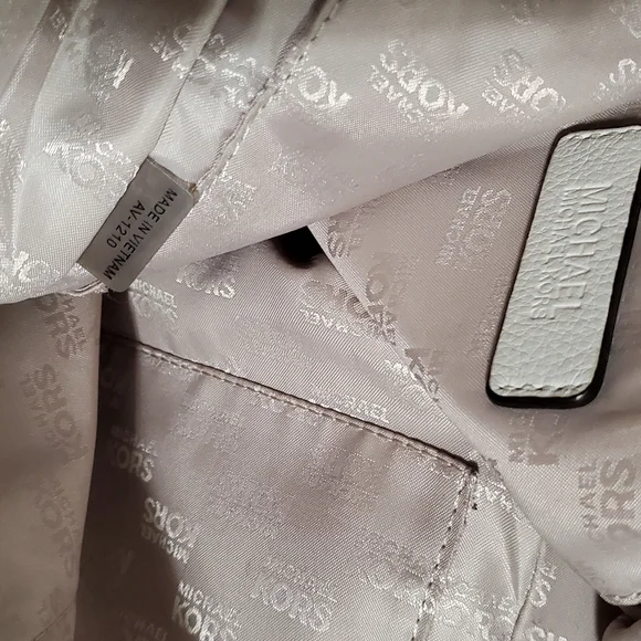 MICHAEL KORS DELANCEY LARGE SHOULDER TOTE